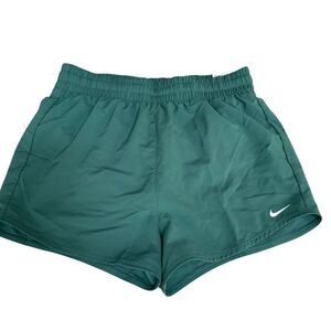 Nike kids girls loose fit training shorts green size XL 13-15 NWT